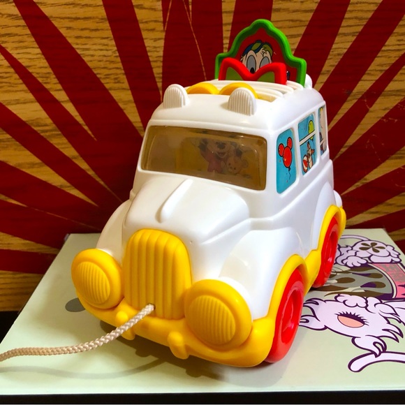 Vintage Disney Pull String Pop-Up Car - Picture 1 of 9